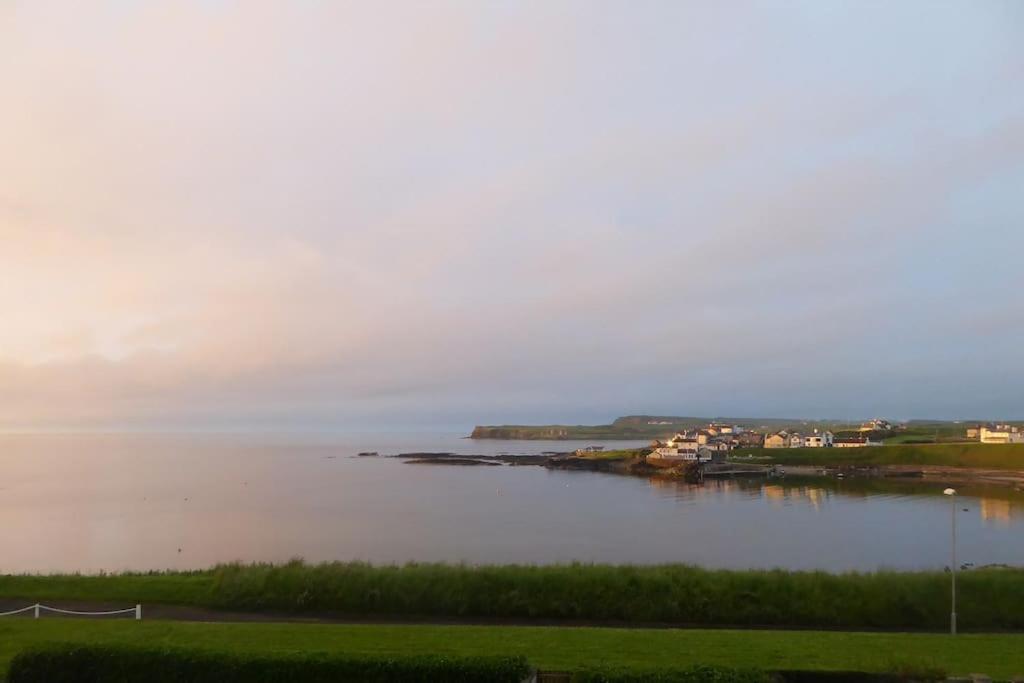 Shoreline Portballintrae North Coast Views Near Giants Causeway & Royal Portrush Extérieur photo