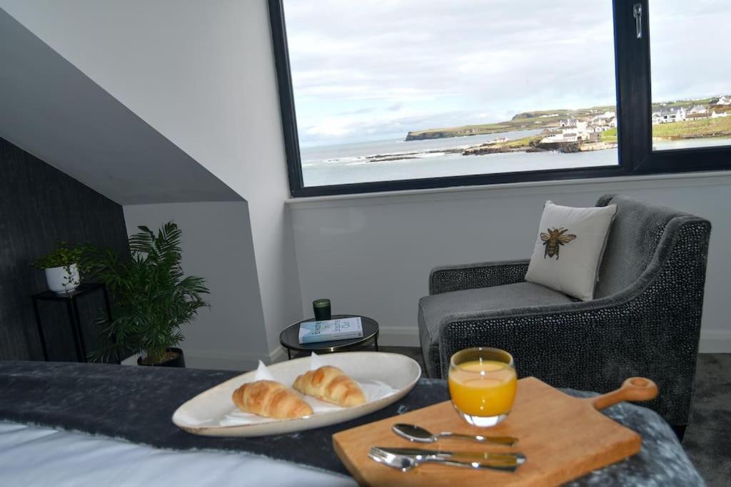 Shoreline Portballintrae North Coast Views Near Giants Causeway & Royal Portrush Extérieur photo
