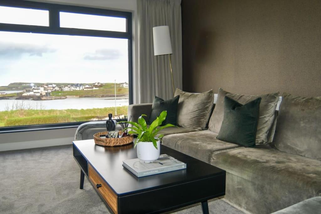 Shoreline Portballintrae North Coast Views Near Giants Causeway & Royal Portrush Extérieur photo